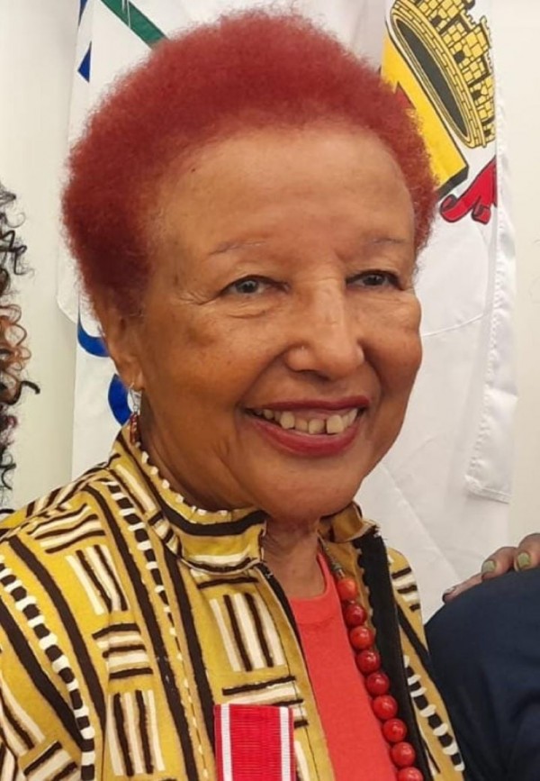 Profª Petroilha 28 06 2024