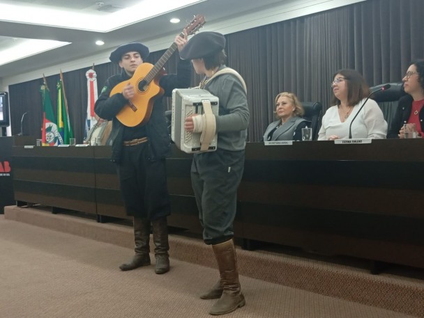 Apresentação alunos ETA Painel 17 07 2024