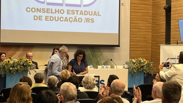Assinatura Termo de Posse Conselheira  Fátima - Presidente