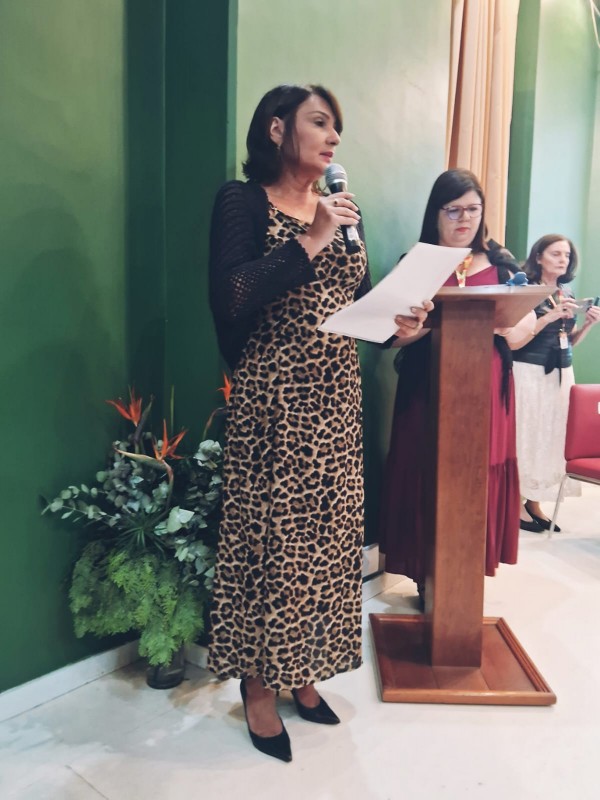 Poetisa Vanessa Cadó